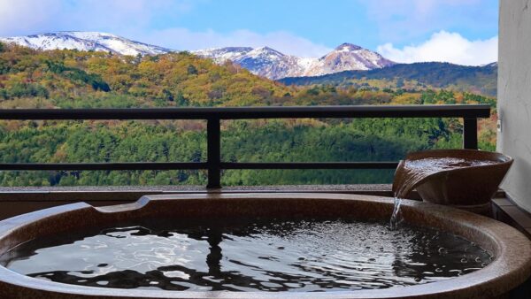 【2025年版】関東で冬に行きたい日帰り温泉8選｜雪見露天・絶景・グルメも楽しめる人気スポット