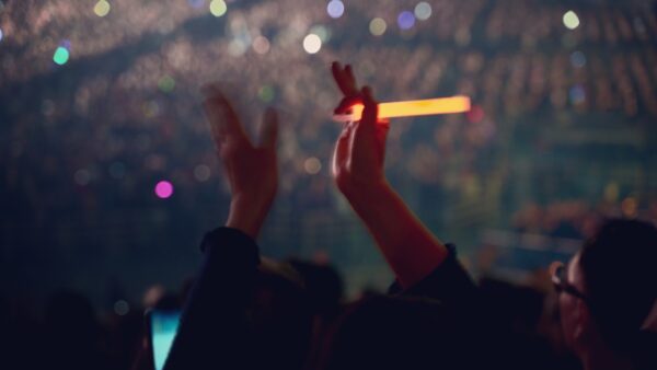 【横浜アリーナ】初心者必見！ライブ遠征する人のための完全ガイド！持ち物から行き方帰り方まで徹底解説！